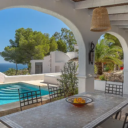 Villa Piedra De La Luna By Abahana